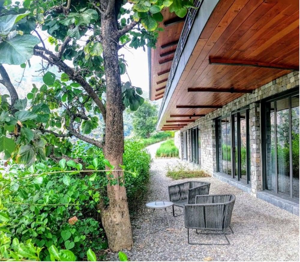 דהראדון Taj Rishikesh Resort And Spa מראה חיצוני תמונה
